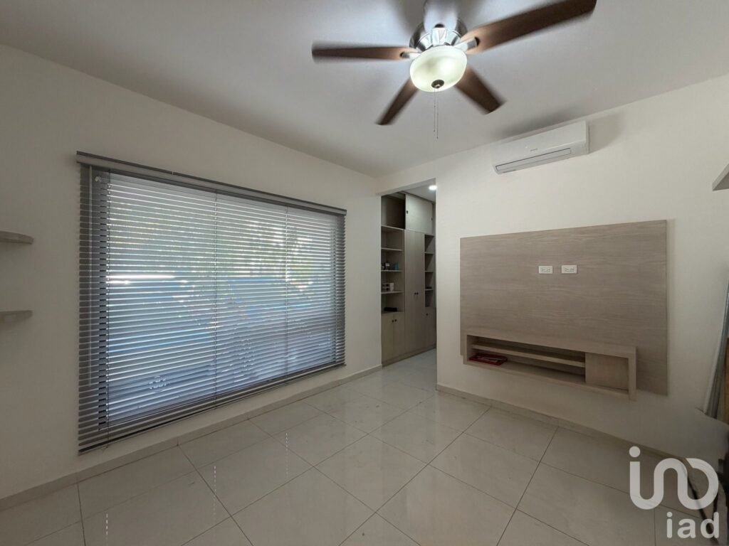 Renta Casa Residencial Aqua 3 recámaras, alberca