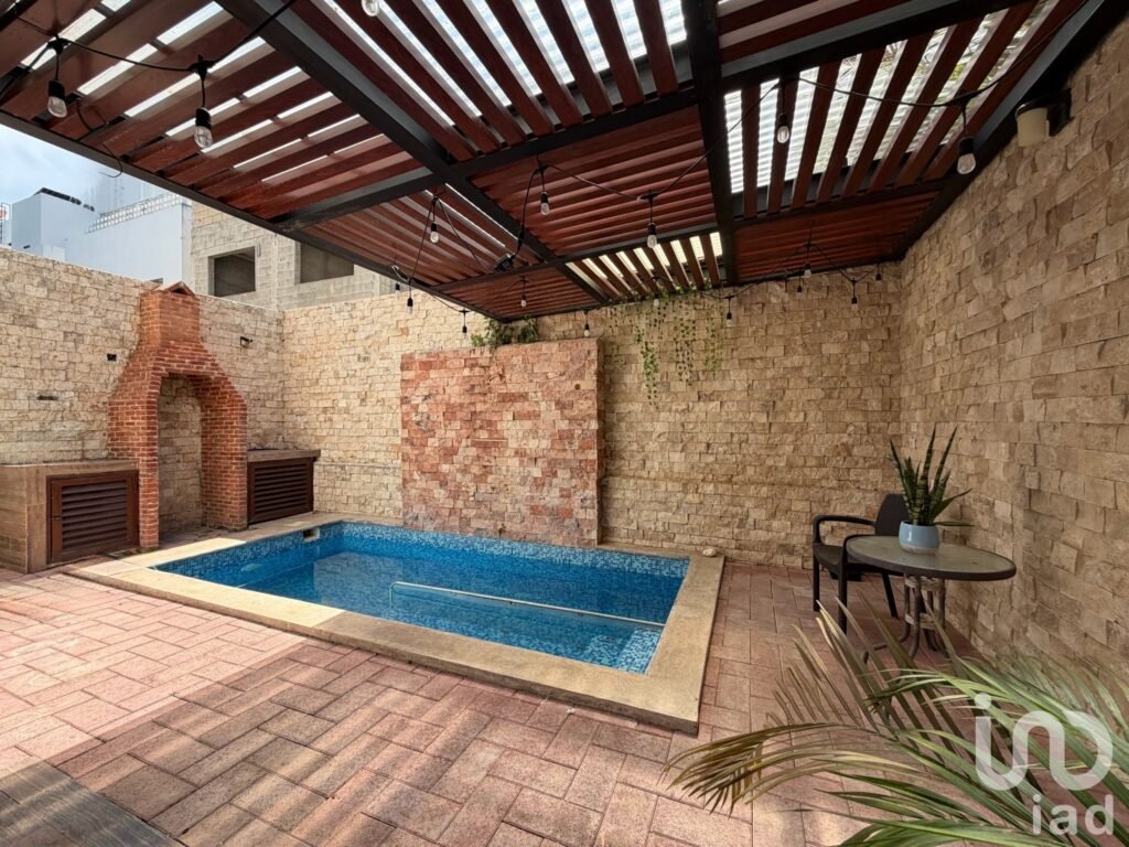 Renta Casa Residencial Aqua 3 recámaras, alberca
