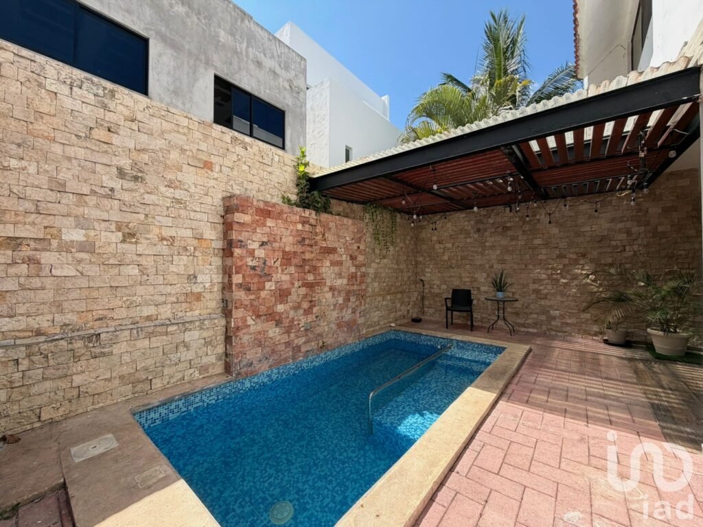 Renta Casa Residencial Aqua 3 recámaras, alberca