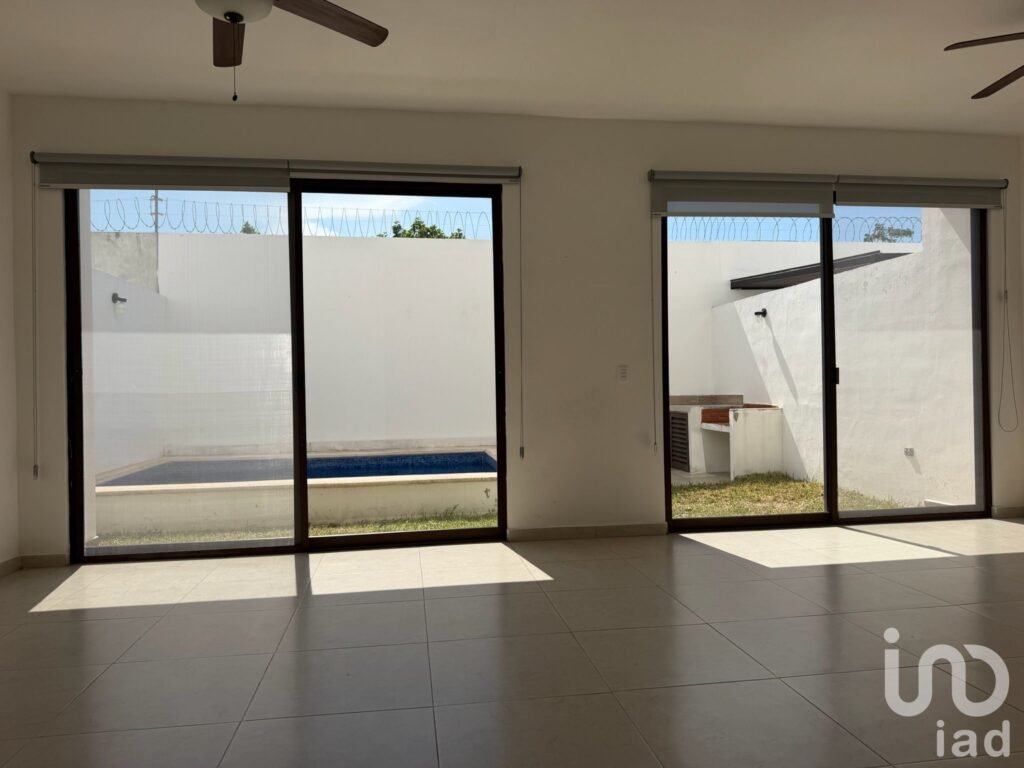 Casa en Renta Aqua, 3 recámaras, alberca