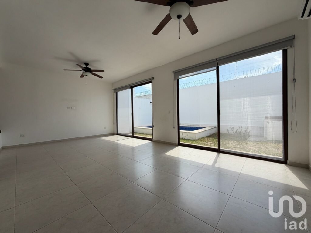 Casa en Renta Aqua, 3 recámaras, alberca