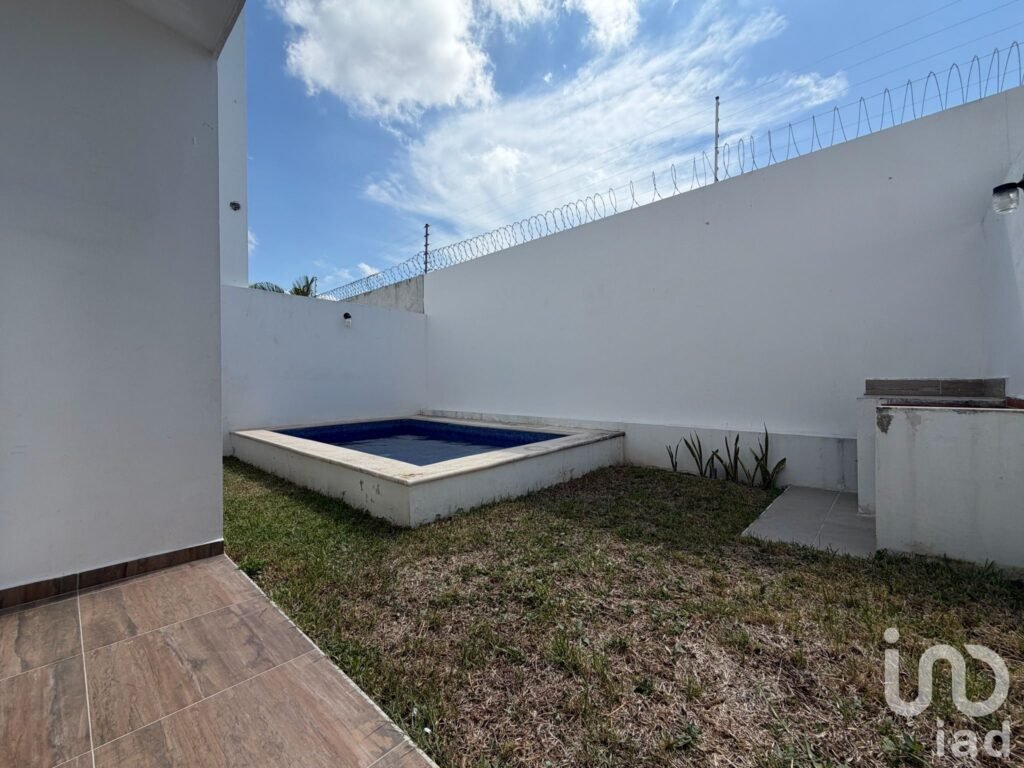Casa en Renta Aqua, 3 recámaras, alberca