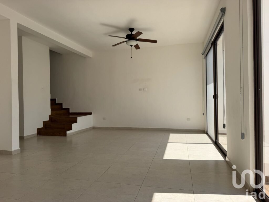 Casa en Renta Aqua, 3 recámaras, alberca