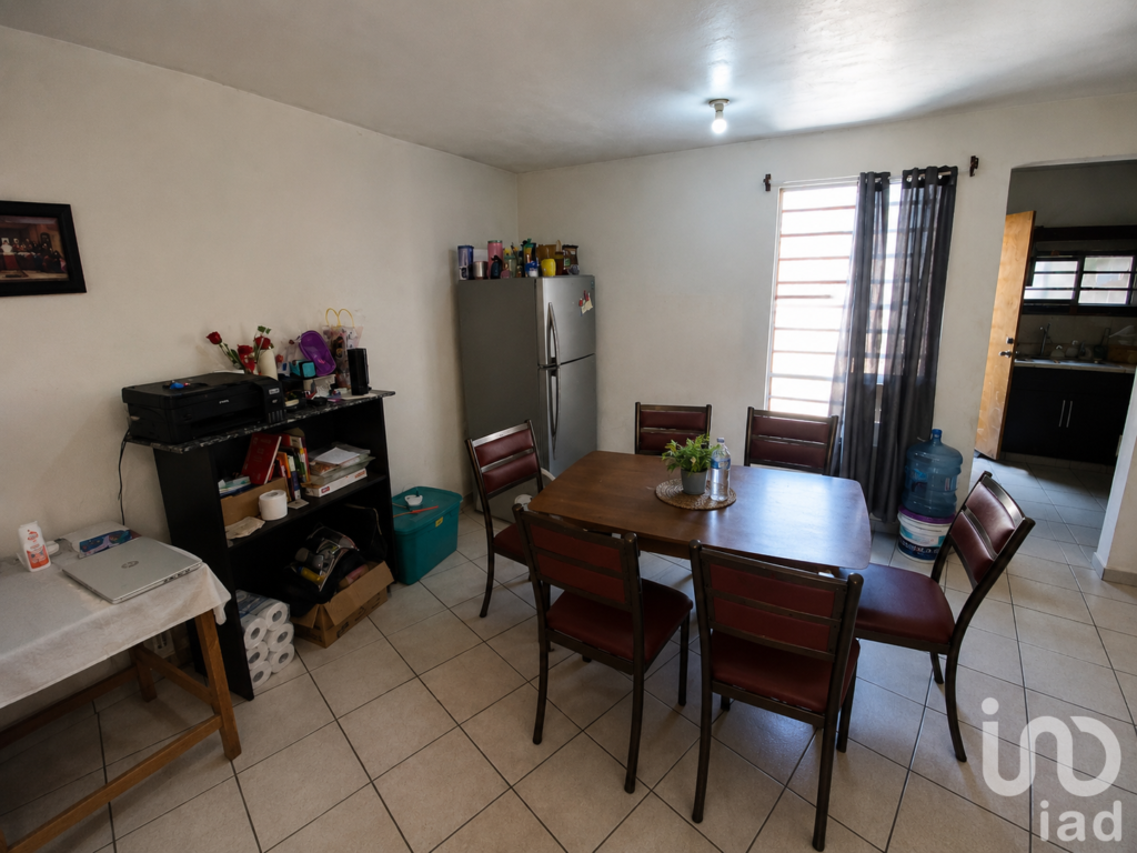 Casa en venta en Fracc. Aramara en Tepic; Excelente oportunidad de inversión.