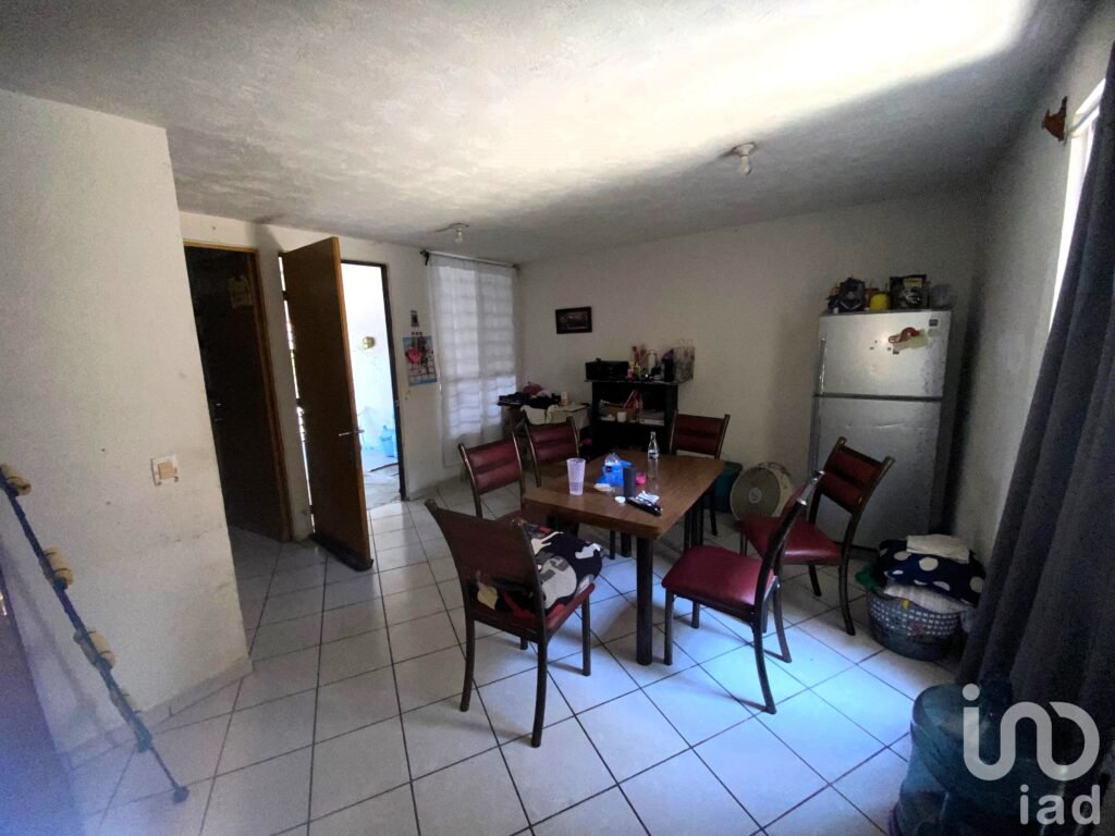 Casa en venta en Fracc. Aramara en Tepic; Excelente oportunidad de inversión.