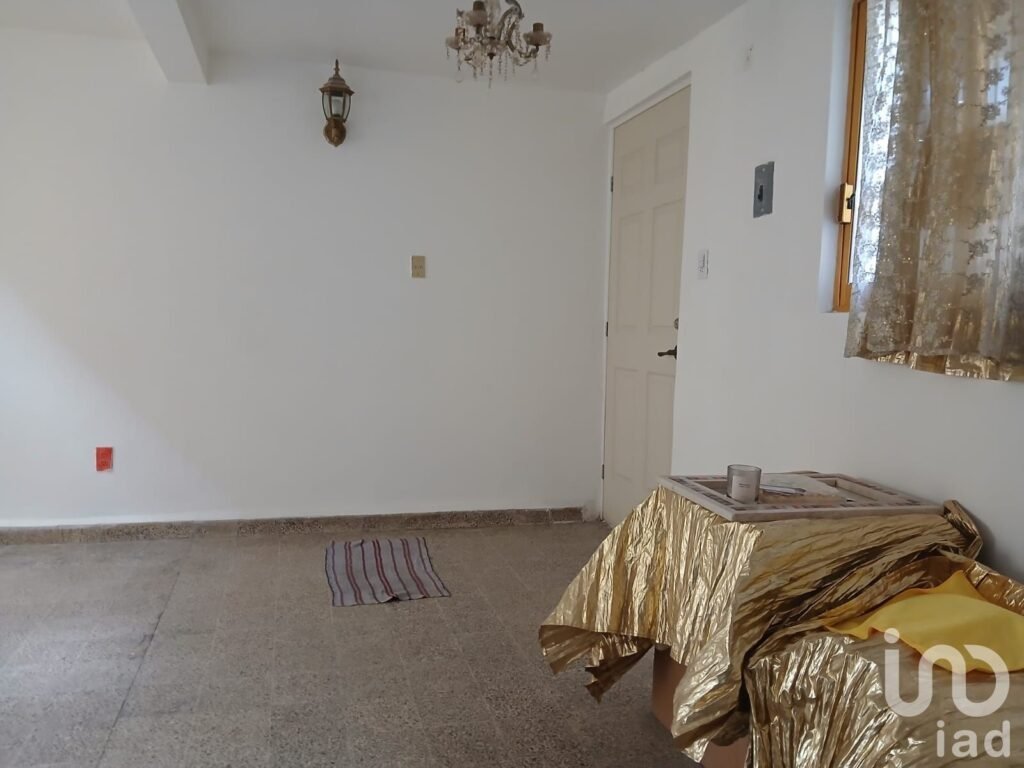 DEPARTAMENTO EN VENTA EN CALLE SECRETARIA DEL TRABAJO # 211 COLONIA CUATRO ARBOLES