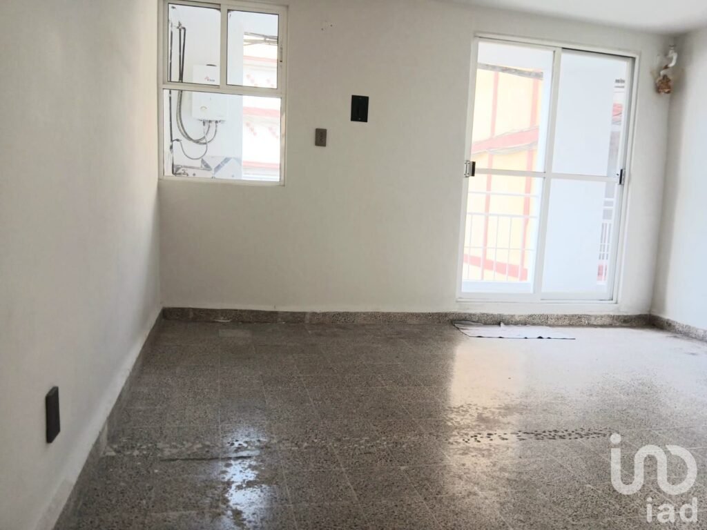 DEPARTAMENTO EN VENTA EN CALLE SECRETARIA DEL TRABAJO # 211 COLONIA CUATRO ARBOLES