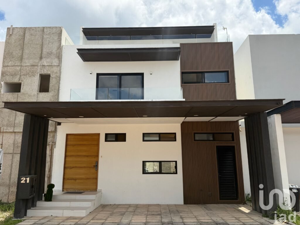 Casa Amueblada en Renta Residencial Rio by Cumbres