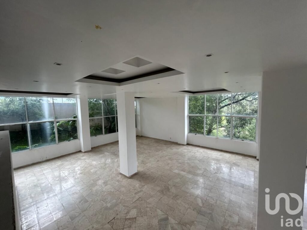 EN VENTA DEPARTAMENTO EN LOMAS COUNTRY CLUB HUIXQUILUCAN CON AMPLIA TERRAZA