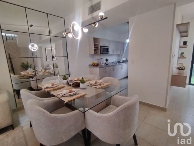 CASA EN CERRADA DE 3 RECAMARAS Y 2 BAÑOS Y MEDIO CON ACCESO CONTROLADO