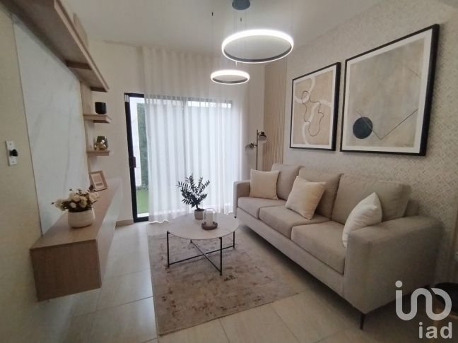CASA EN CERRADA DE 3 RECAMARAS Y 2 BAÑOS Y MEDIO CON ACCESO CONTROLADO
