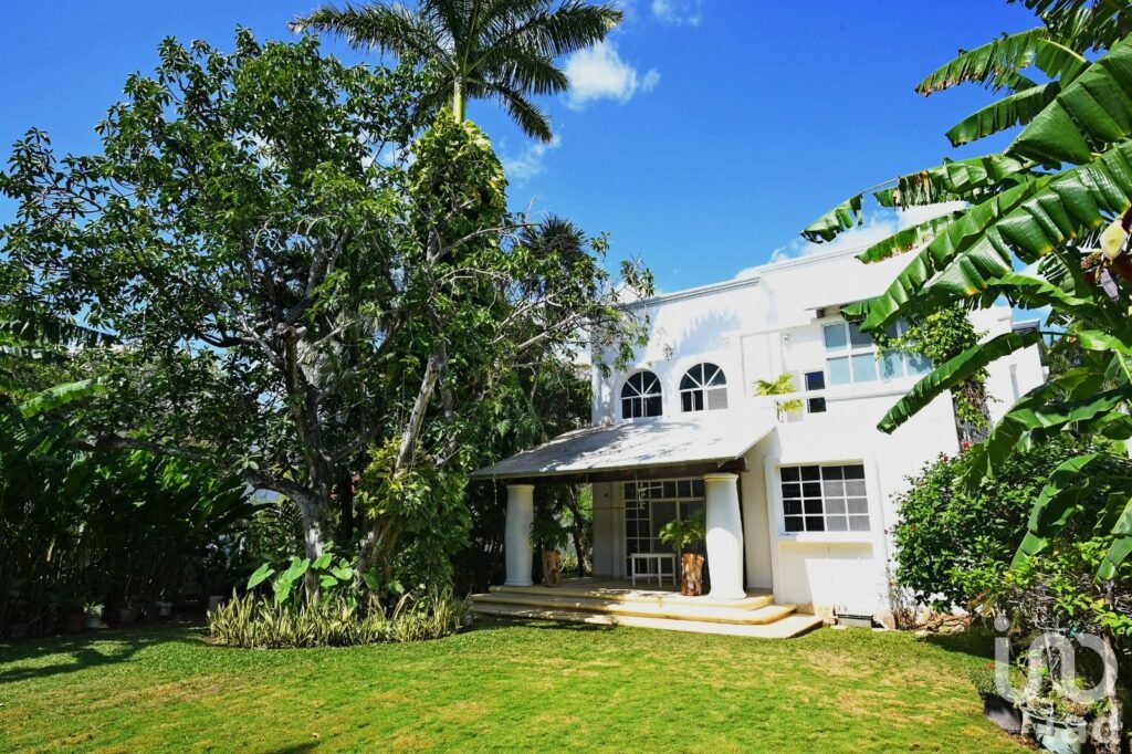 CASA EN VENTA CANCÚN - AV. COLOSIO