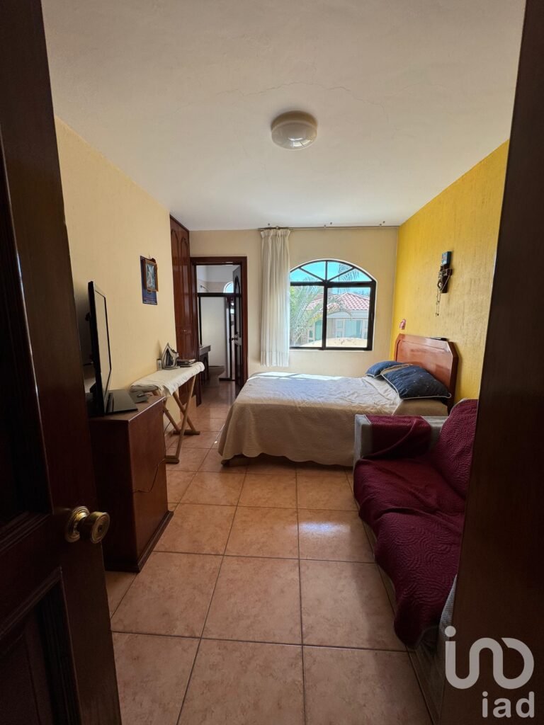 SE VENDE CASA EN EXCLUSIVO FRACCIONAMIENTO DE AZALEAS EN ZAPOPAN JALISCO