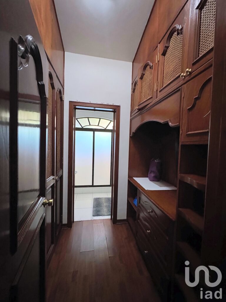 SE VENDE CASA EN EXCLUSIVO FRACCIONAMIENTO DE AZALEAS EN ZAPOPAN JALISCO