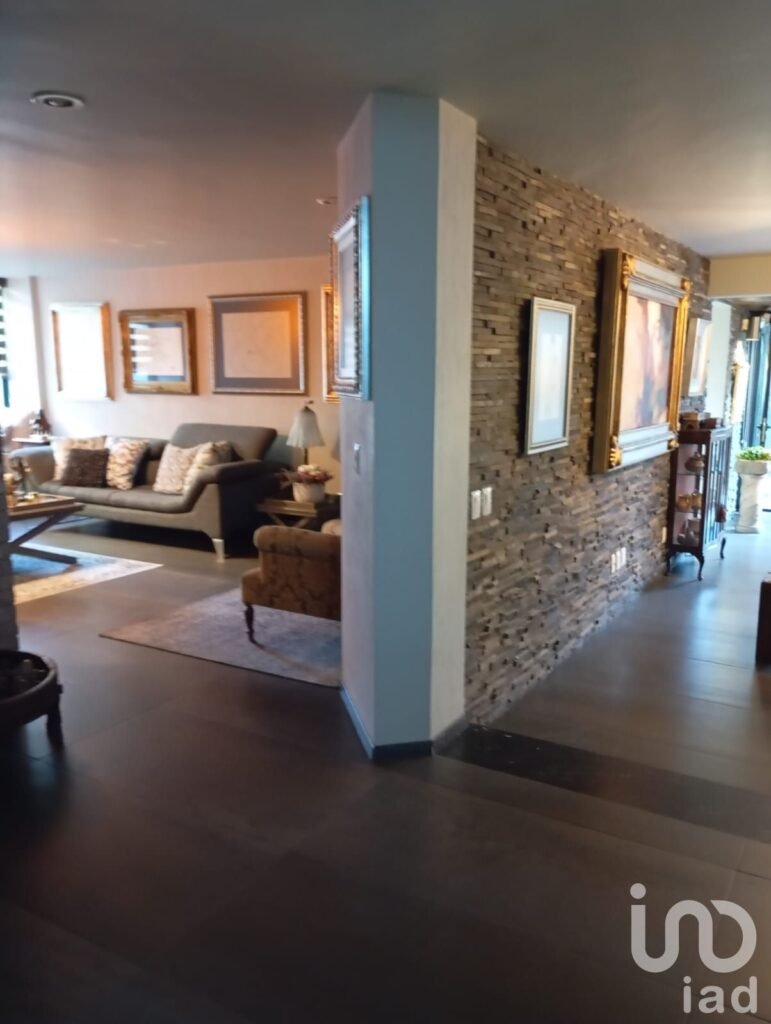 SE VENDE CASA EN BUGAMBILIAS DENTRO DE COTO AZALEAS EN ZAPOPAN JALISCO