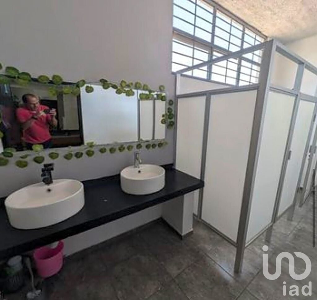 EDIFICIO EN VENTA EN HACIENDA SANTA FE EN TLAJOMULCO DE ZUÑIGA JALISCO