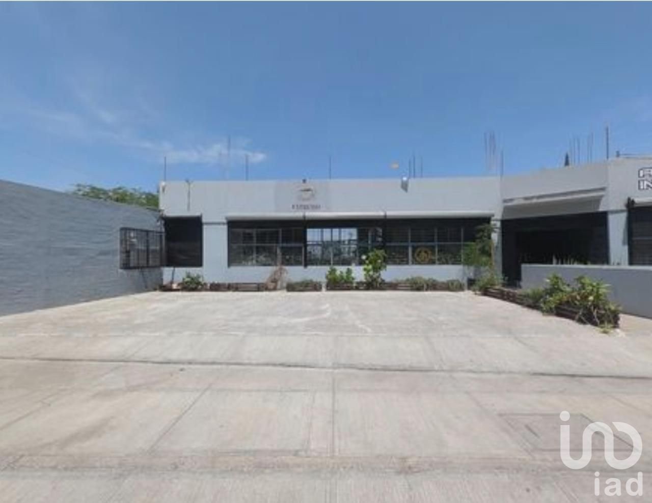 EDIFICIO EN VENTA EN HACIENDA SANTA FE EN TLAJOMULCO DE ZUÑIGA JALISCO