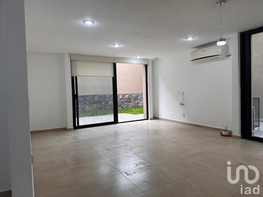 Casa de un piso en Renta en Zibata