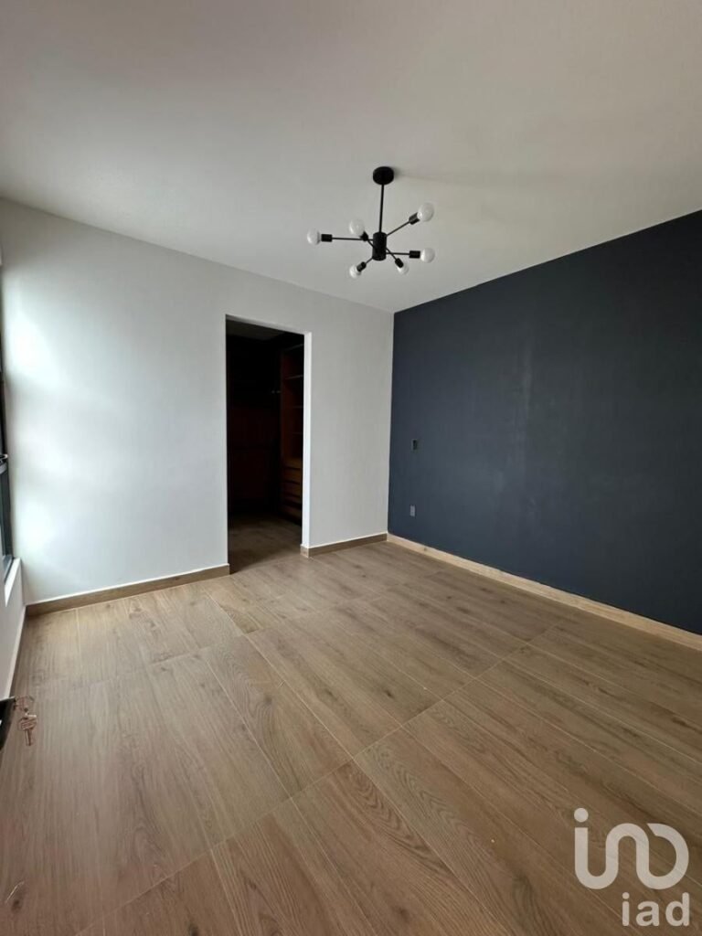 SE VENDE CASA EN CIUDAD MADERAS QUERETARO, TARAY ROYAL CLUB