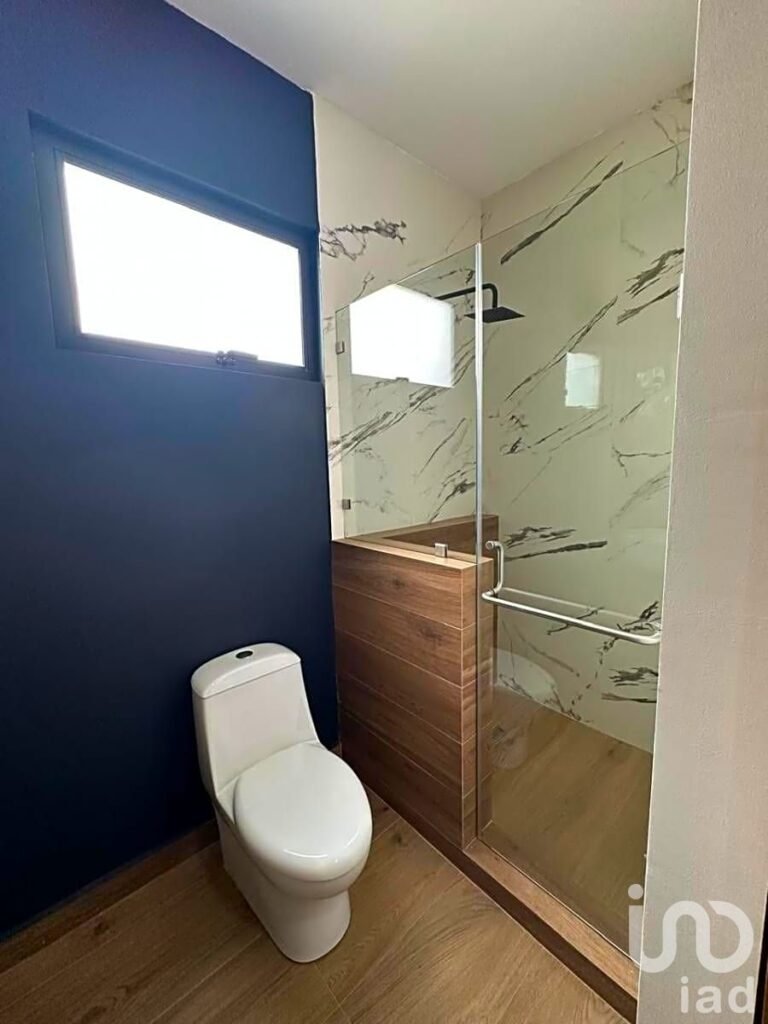 SE VENDE CASA EN CIUDAD MADERAS QUERETARO, TARAY ROYAL CLUB