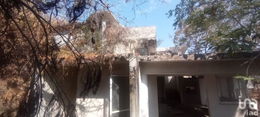 VENDO TERRENO EN CLUB DE GOLF, SANTA FE, XOCHITEPEC, MORELOS.