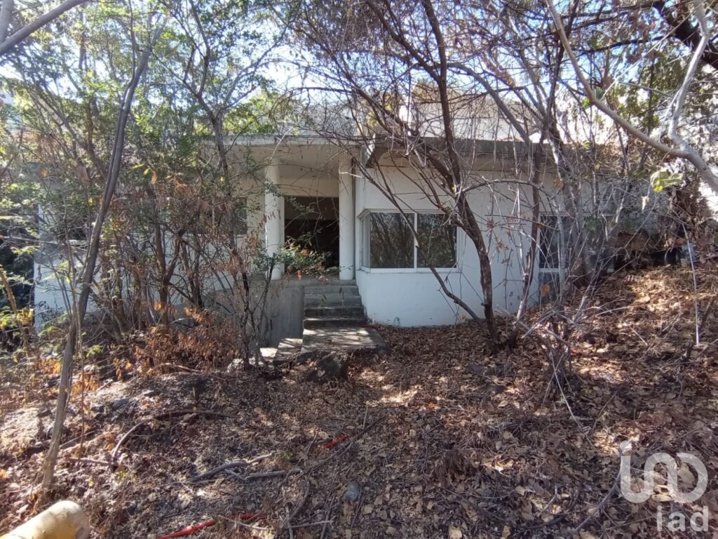 VENDO TERRENO EN CLUB DE GOLF, SANTA FE, XOCHITEPEC, MORELOS.
