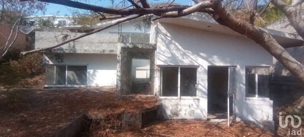 VENDO TERRENO EN CLUB DE GOLF, SANTA FE, XOCHITEPEC, MORELOS.