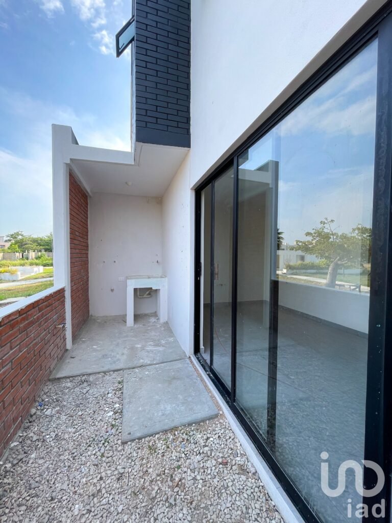 CASA EN VENTA: FRACCIONAMIENTO VALLE CAMPESTRE