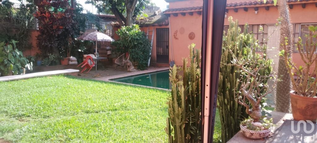 CASA EN VENTA EN CUERNAVACA, COLONIA VICENTE ESTRADA CAJIGAL
