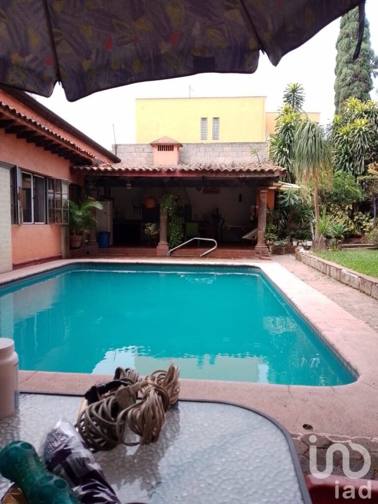 CASA EN VENTA EN CUERNAVACA, COLONIA VICENTE ESTRADA CAJIGAL