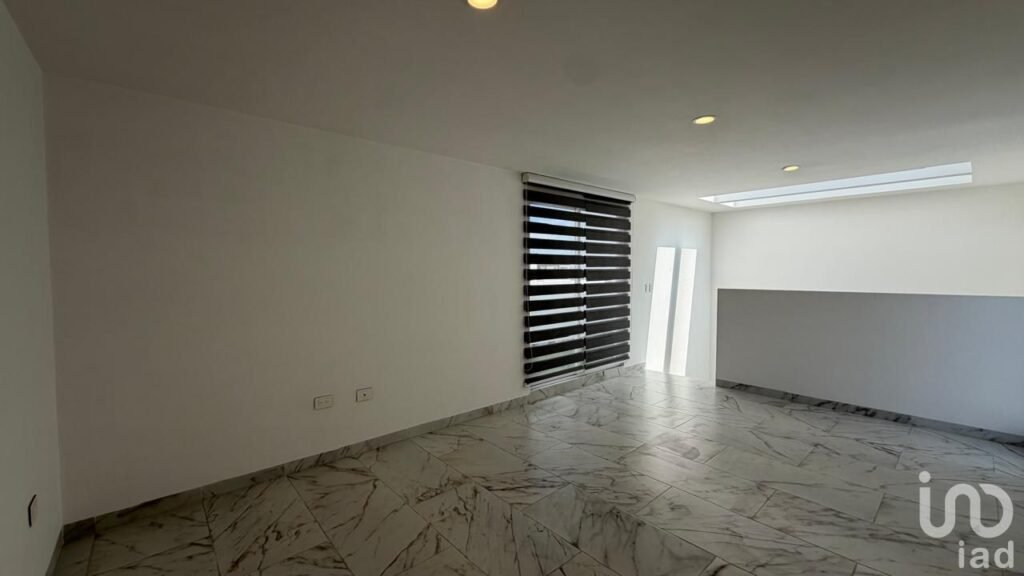 CASA AMUEBLADA EN RENTA ZONA RECTA CHOLULA