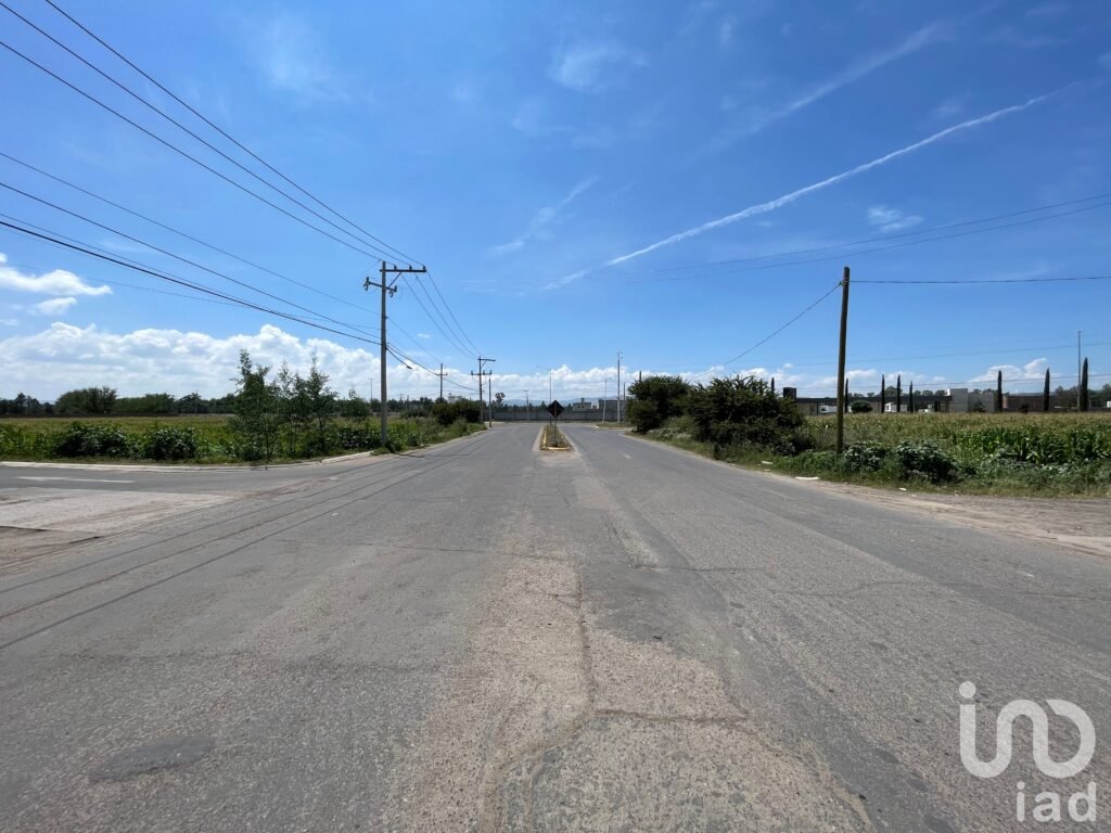Terreno en Venta, Corredor Mezquital, 4,973 m2, cerca de la FENADU