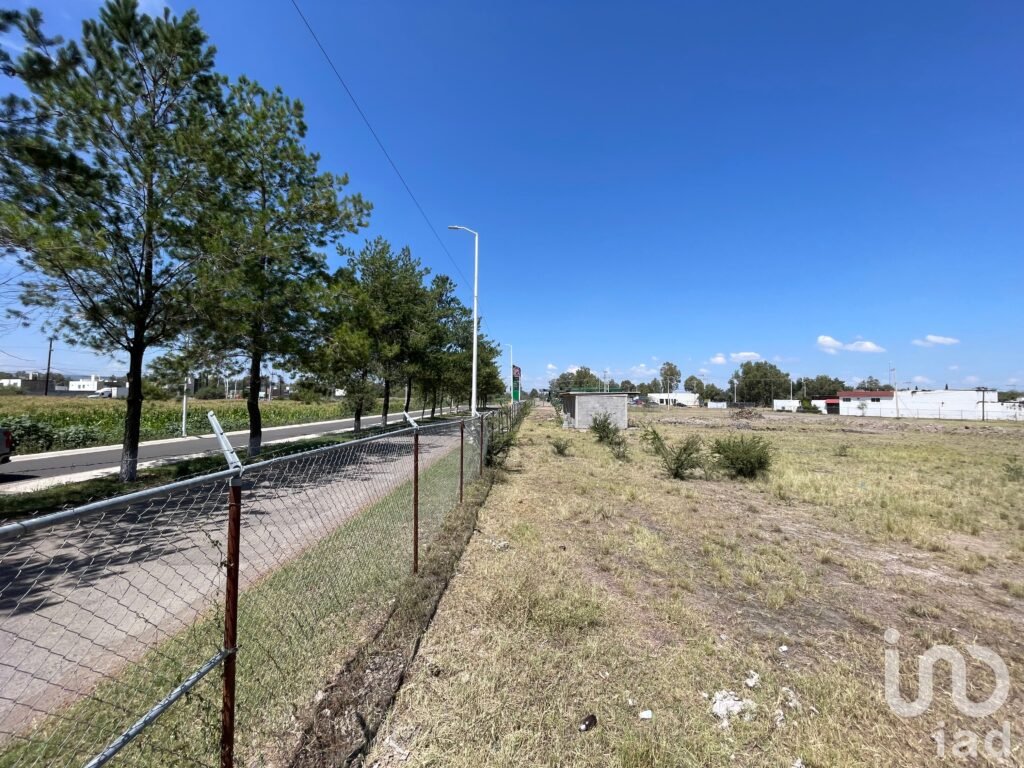 Terreno en Venta, Corredor Mezquital, 4,973 m2, cerca de la FENADU
