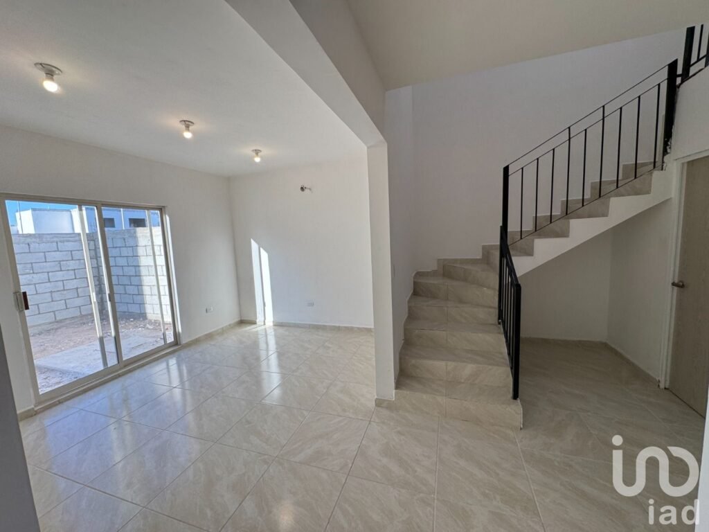 Casa en cerrada al ote. de la ciudad de Torreón