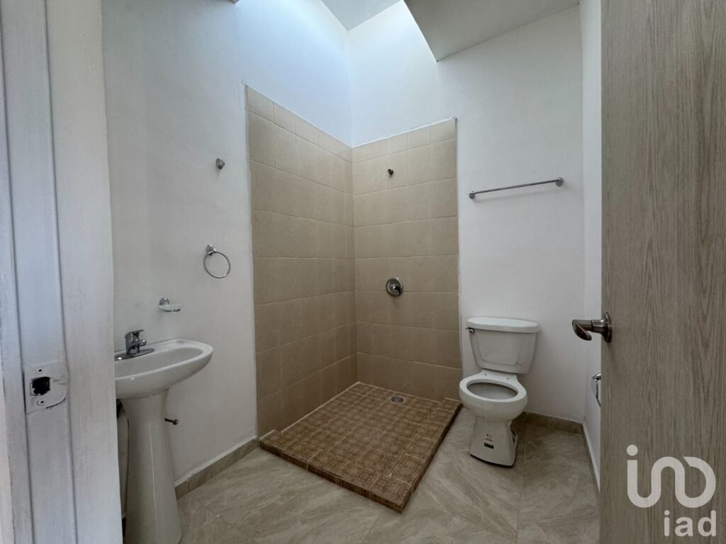 Casa en cerrada al ote. de la ciudad de Torreón