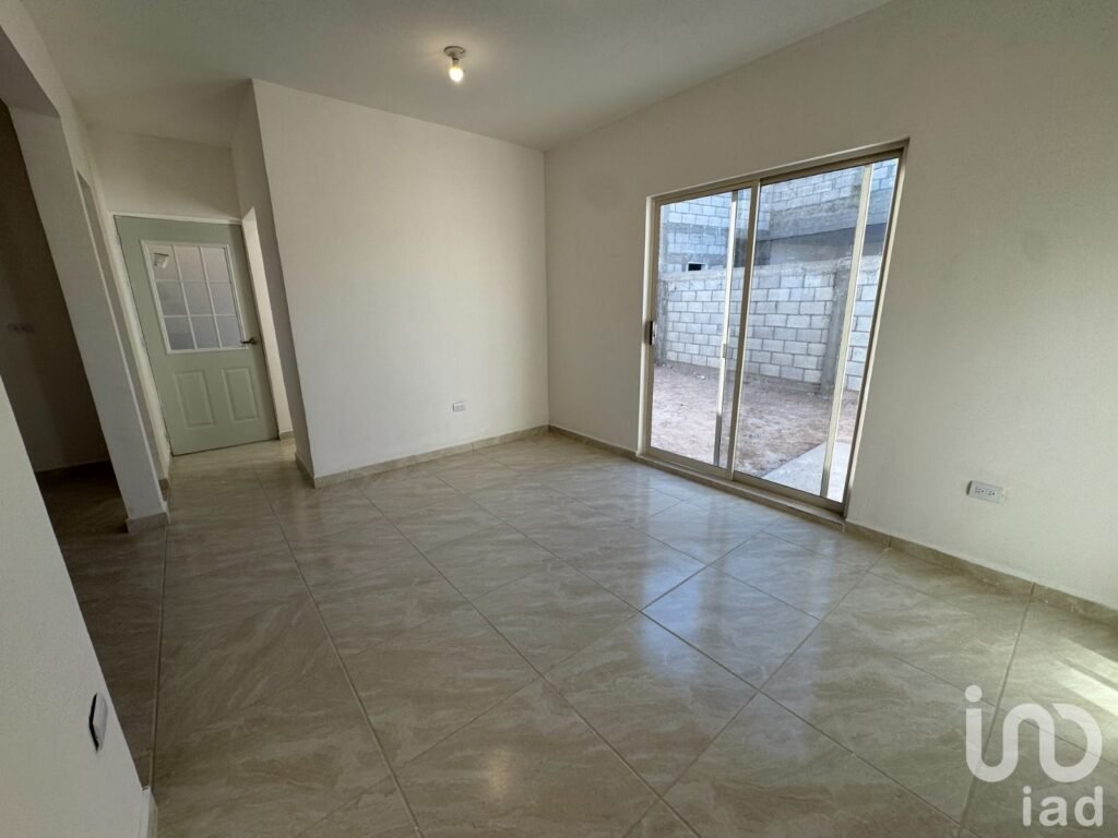 Casa en cerrada al ote. de la ciudad de Torreón