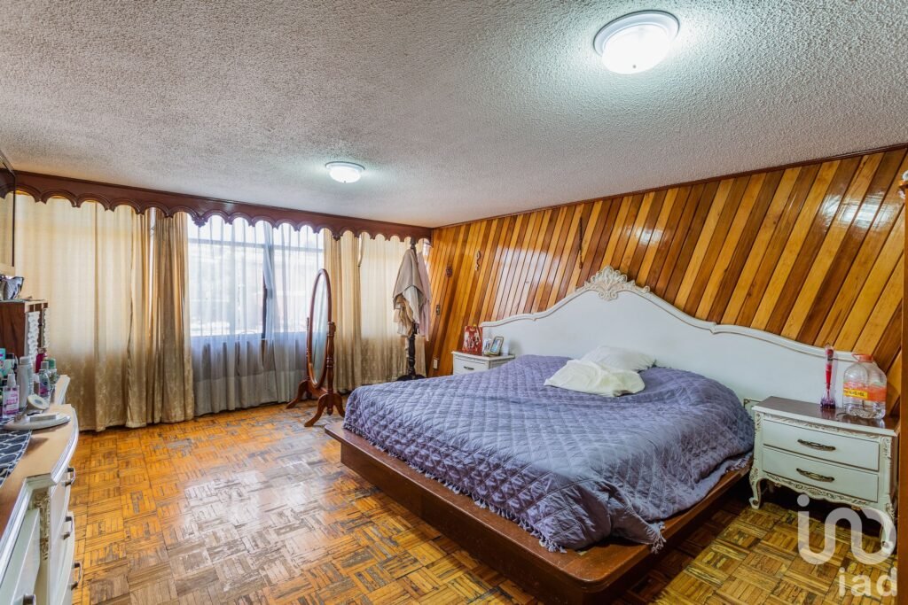 CASA EN VENTA EN ECATEPEC, Cerca del Metro línea B