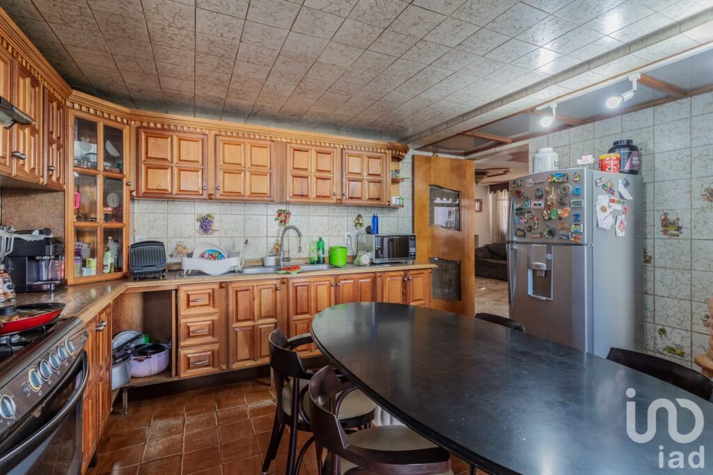 CASA EN VENTA EN ECATEPEC, Cerca del Metro línea B