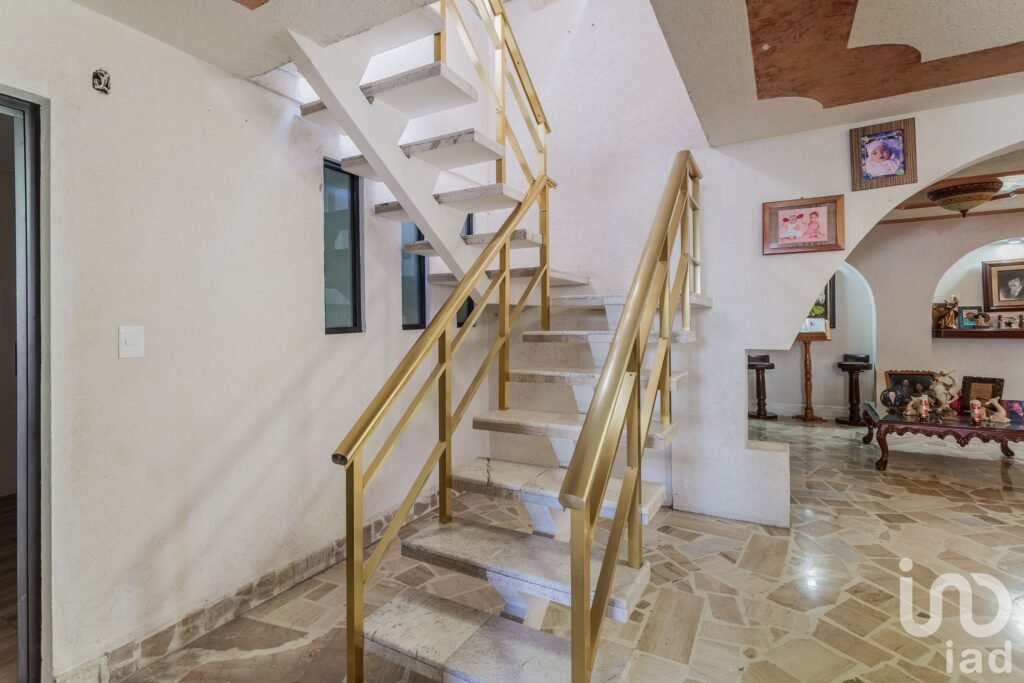 CASA EN VENTA EN ECATEPEC, Cerca del Metro línea B