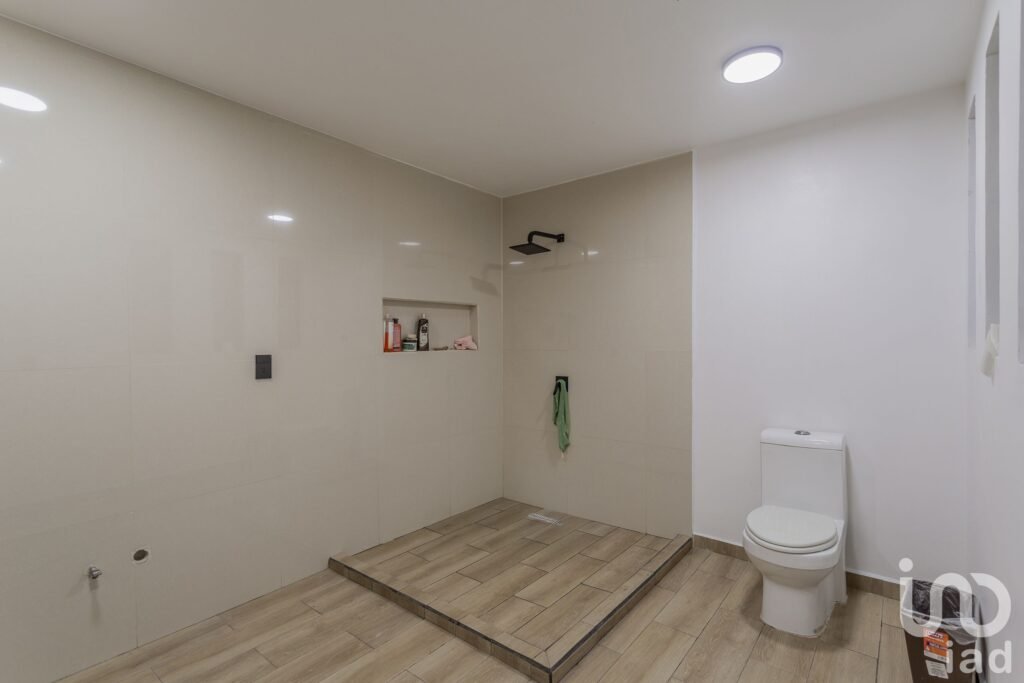 CASA EN VENTA EN ECATEPEC, Cerca del Metro línea B