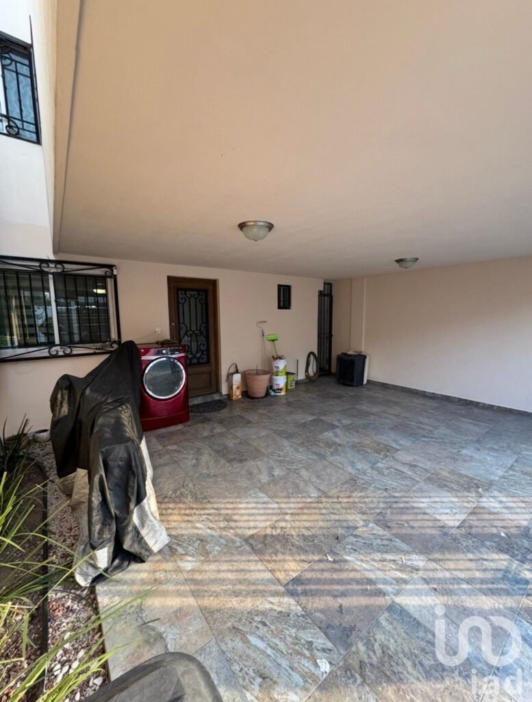 Casa en Venta en C. Paseo Pamplona, Rinconada Colonial, Apodaca N.L.