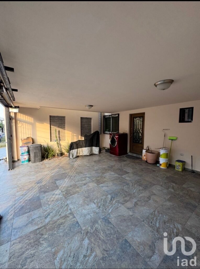 Casa en Venta en C. Paseo Pamplona, Rinconada Colonial, Apodaca N.L.