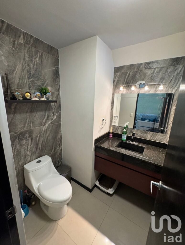 Casa en Venta en C. Paseo Pamplona, Rinconada Colonial, Apodaca N.L.