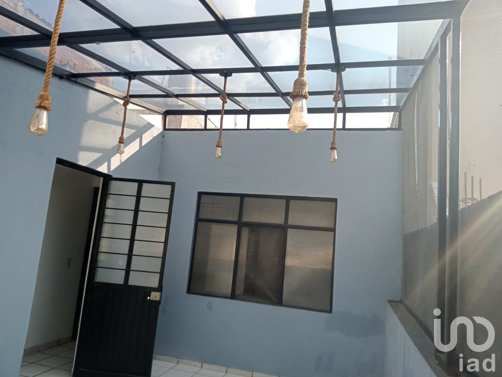 Casa en Venta: ¡Excelente Inversión a Solo 1 Cuadra de La Voz! Casa en Venta: ¡Excelente Inversión a Solo 1 Cuadra de La Voz!