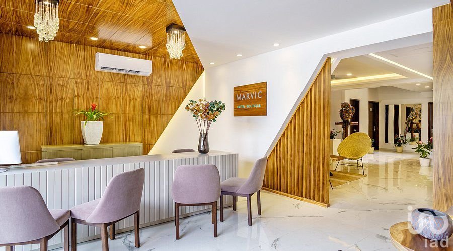 Hotel en Venta Playa del Carmen a media calle de 5a Avenida