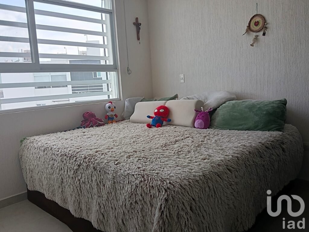 CASA EN VENTA  VILLALBA II JARDIN AMPLIO CONDOMINIO CIGALES 2 EN CORREGIDORA QUERETARO