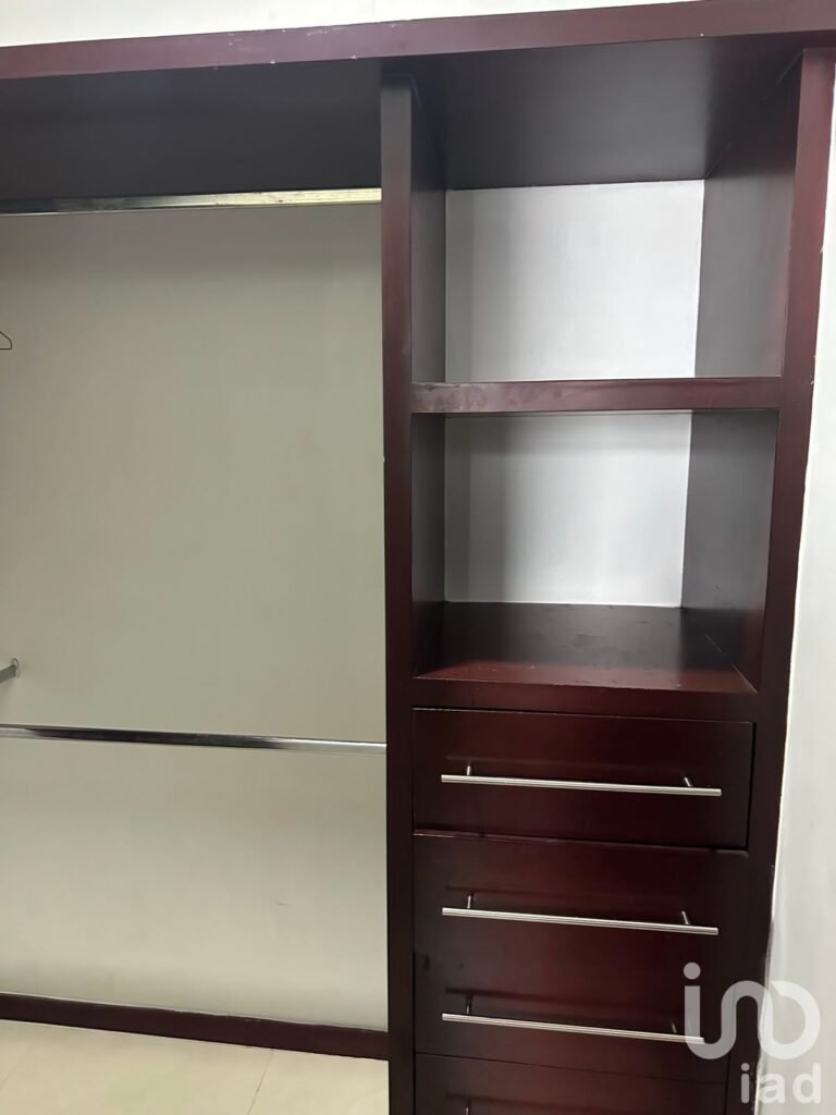 SE RENTA CASA EN FRACCIONAMIENTO VIVEROS DEL VALLE ZAPOPAN JALISCO