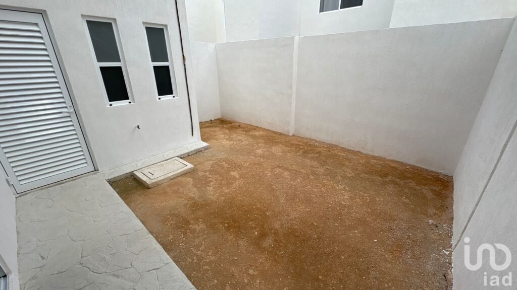 VENTA DE CASA EN JARDINES DEL SUR 6, CANCUN QROO