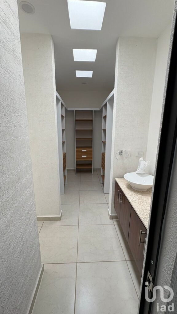 VENTA DE CASA EN JARDINES DEL SUR 6, CANCUN QROO