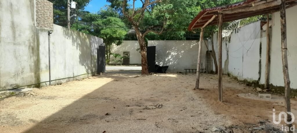 TERRENO EN RENTA DE 500 M² SOBRE AV. COLOSIO, CANCÚN